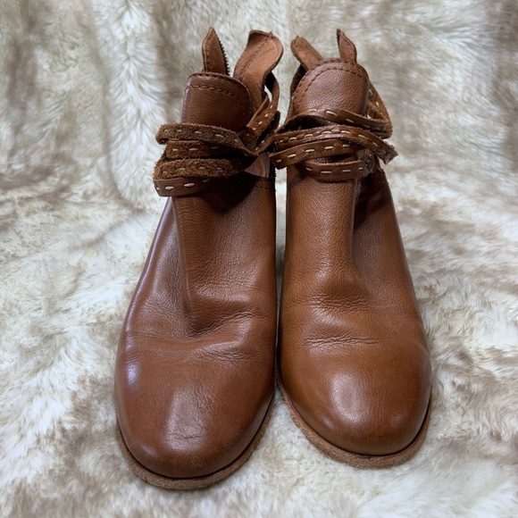 Frye Leather Cutout Booties, sz. 10 - Picture 3 of 8